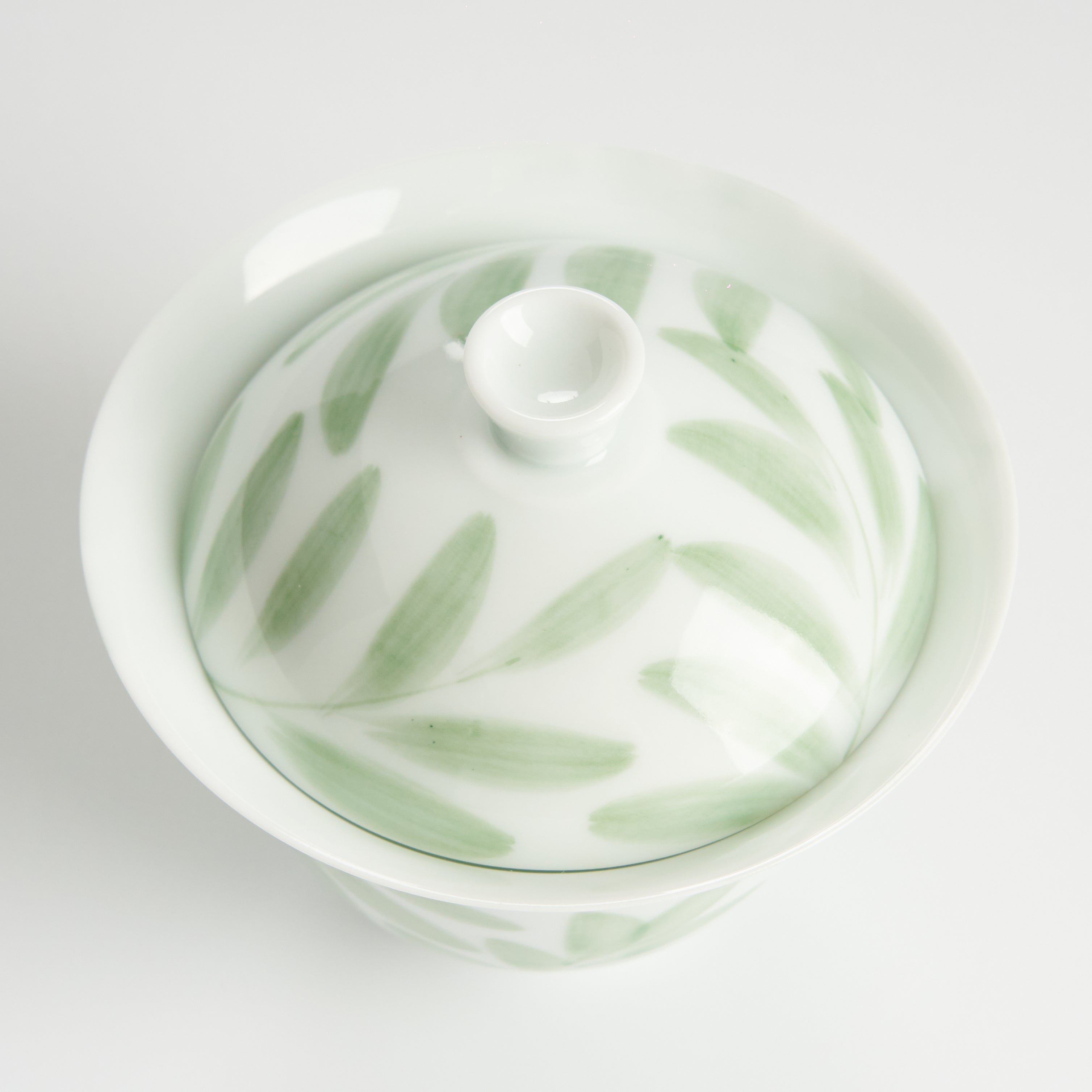 Top view green willow gaiwan