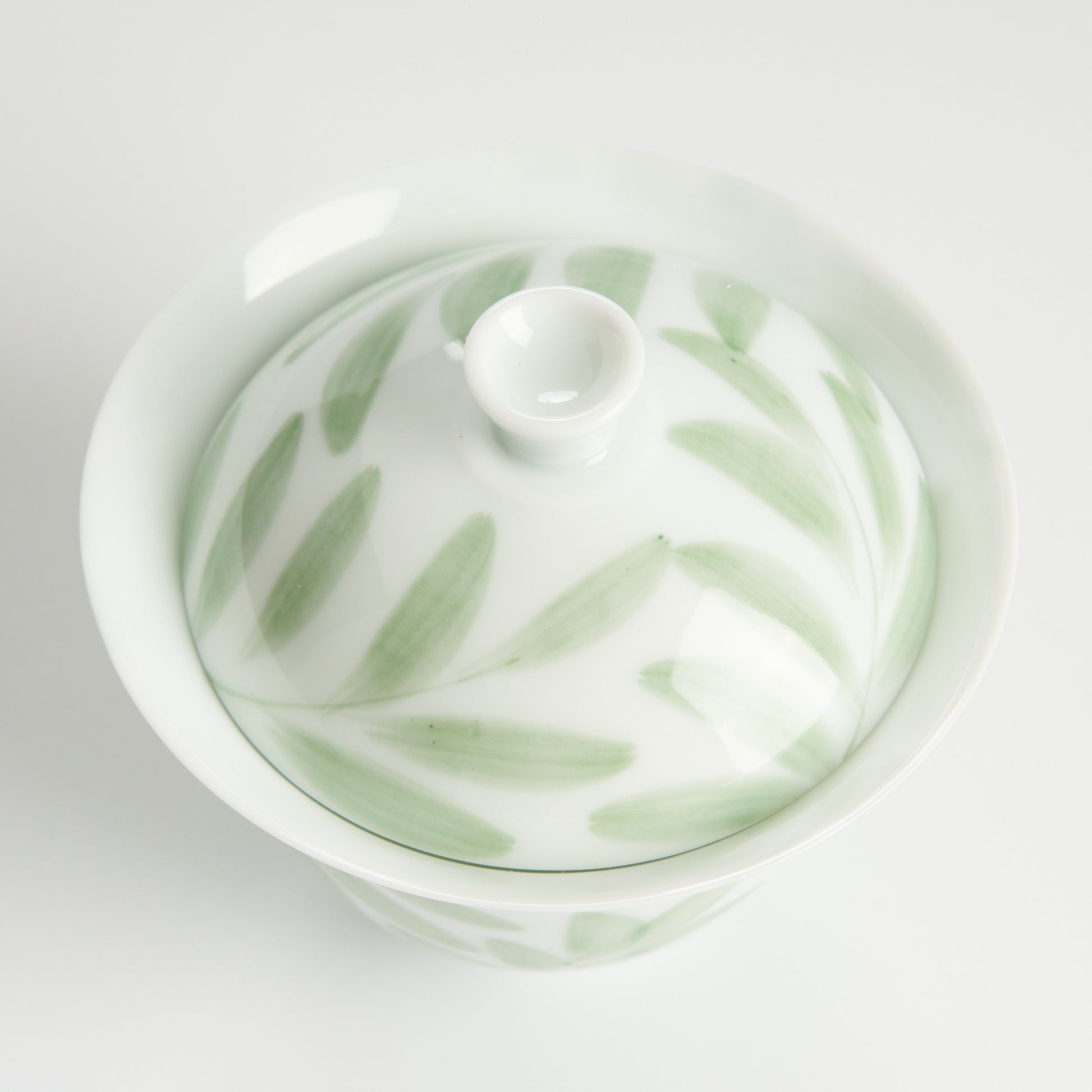 Top view green willow gaiwan