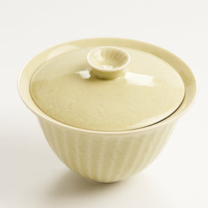 yellow glaze ceramic gaiwan with lid on