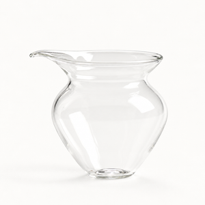 Pouch-Shaped Glass Fair Cup — front view