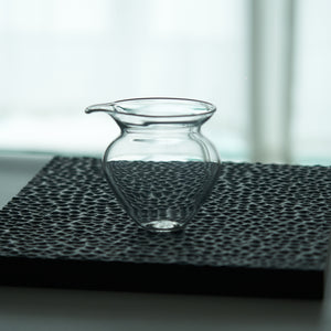 Pouch-Shaped Glass Fair Cup — view 2