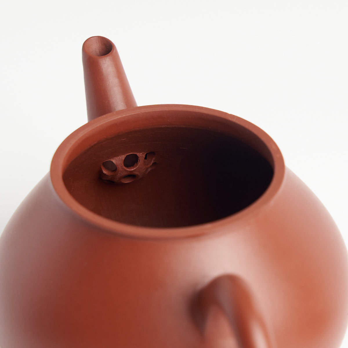 Ba Le Shuiping Teapot – interior filter holes