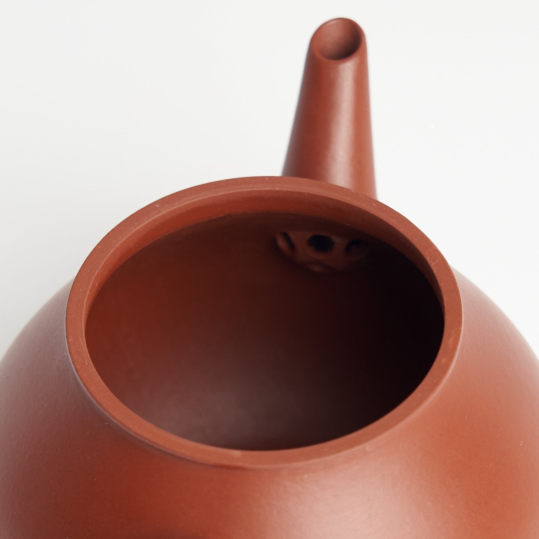 Ba Le Shuiping Teapot – rim and opening