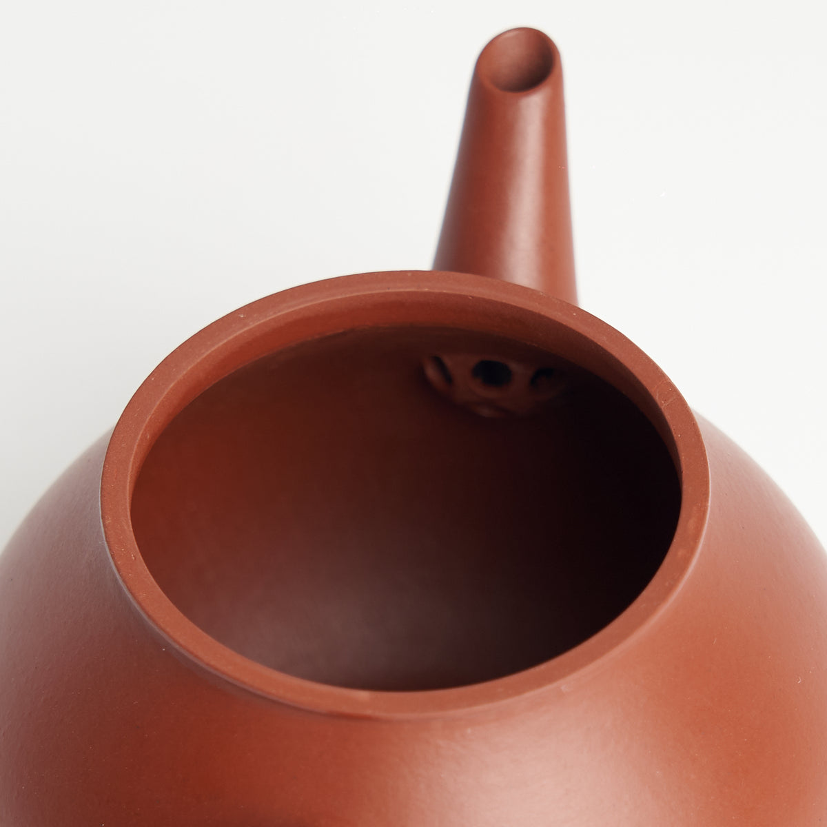 Ba Le Shuiping Teapot – rim and opening