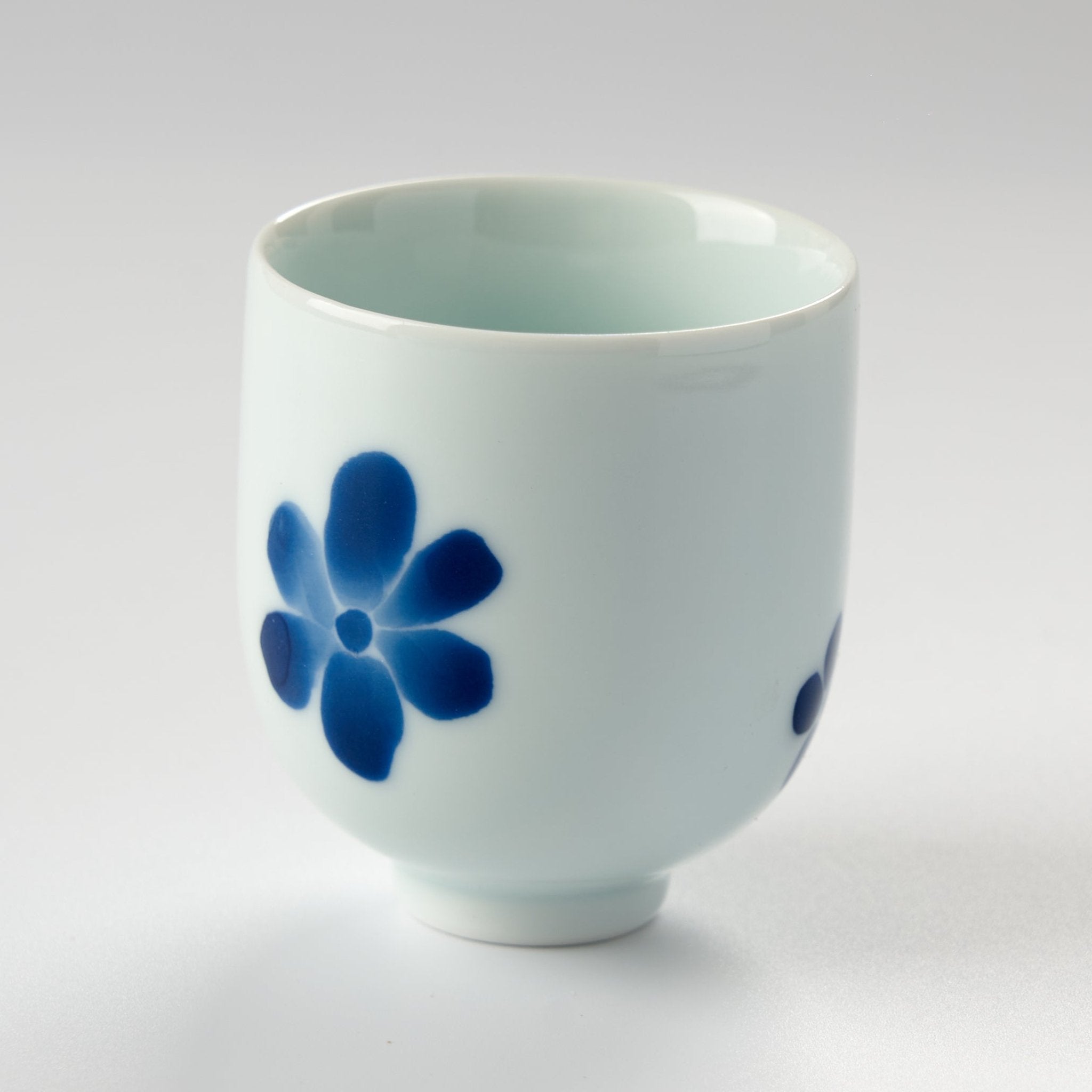 Blue Hand - Painted Petal Gongfu Teacup - Summit Breeze Tea