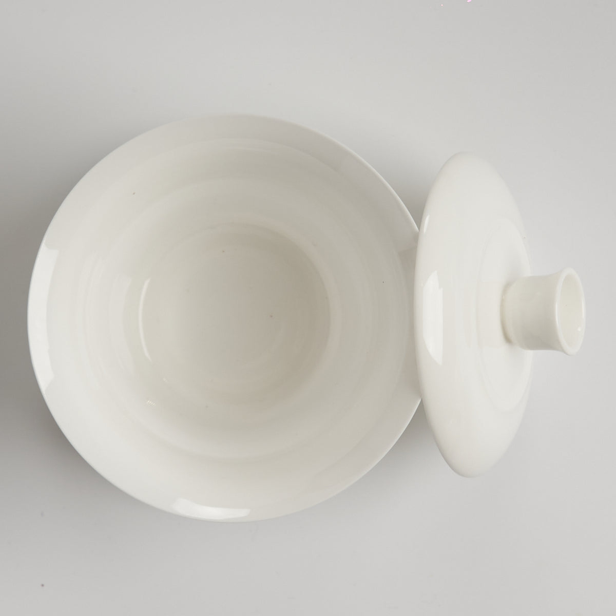 Translucent bone china bamboo-joint gaiwan, top-down open view