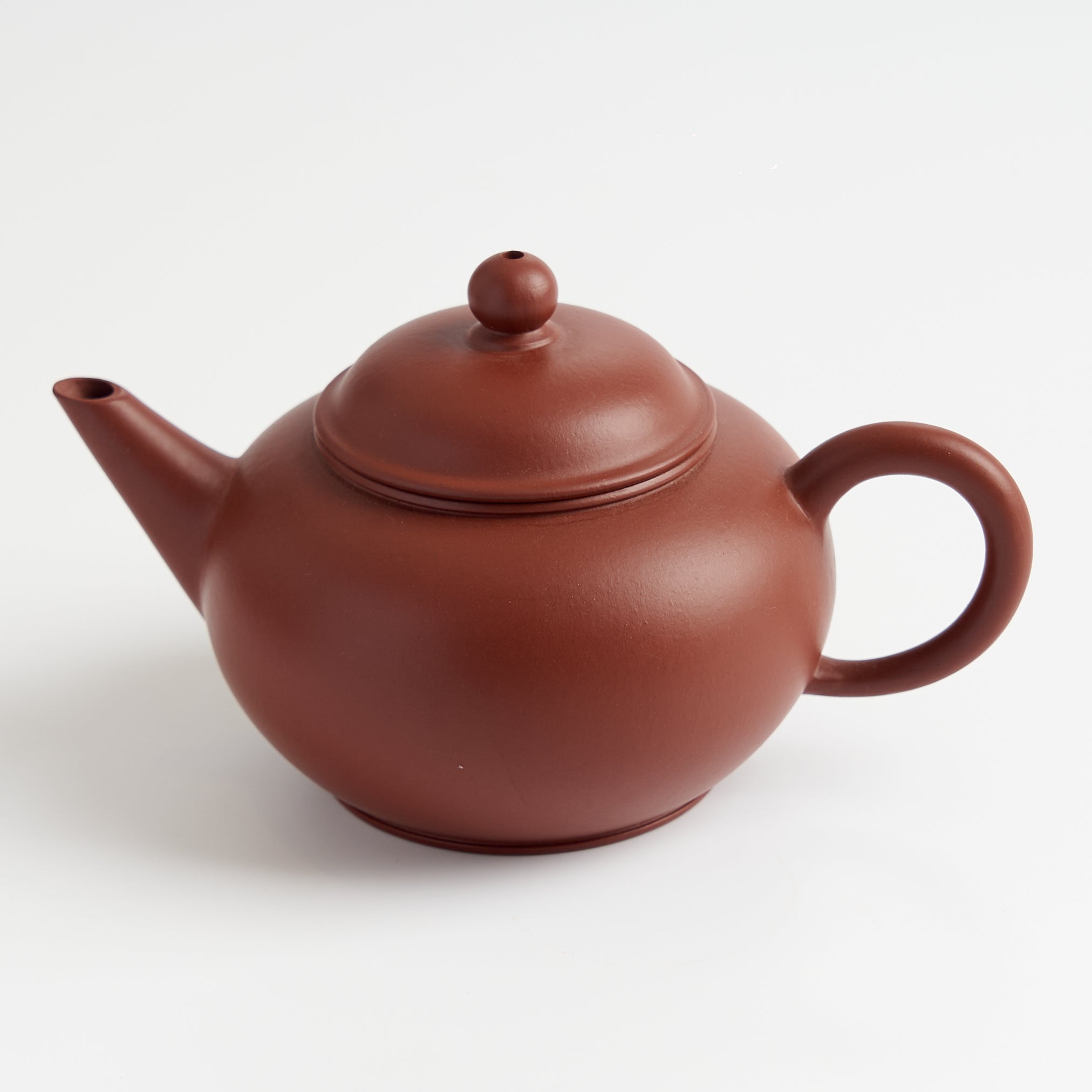 Classic Shuiping Teapot – angled view