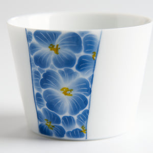 Blue-and-White Hand-Painted Floral Heart Master Cup — painted detail