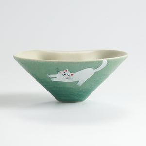 Hand-Painted Stretching Cat Gaiwan — front view