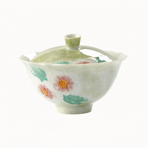 Light Green Floral Gaiwan with Scalloped Rim - Summit Breeze Tea