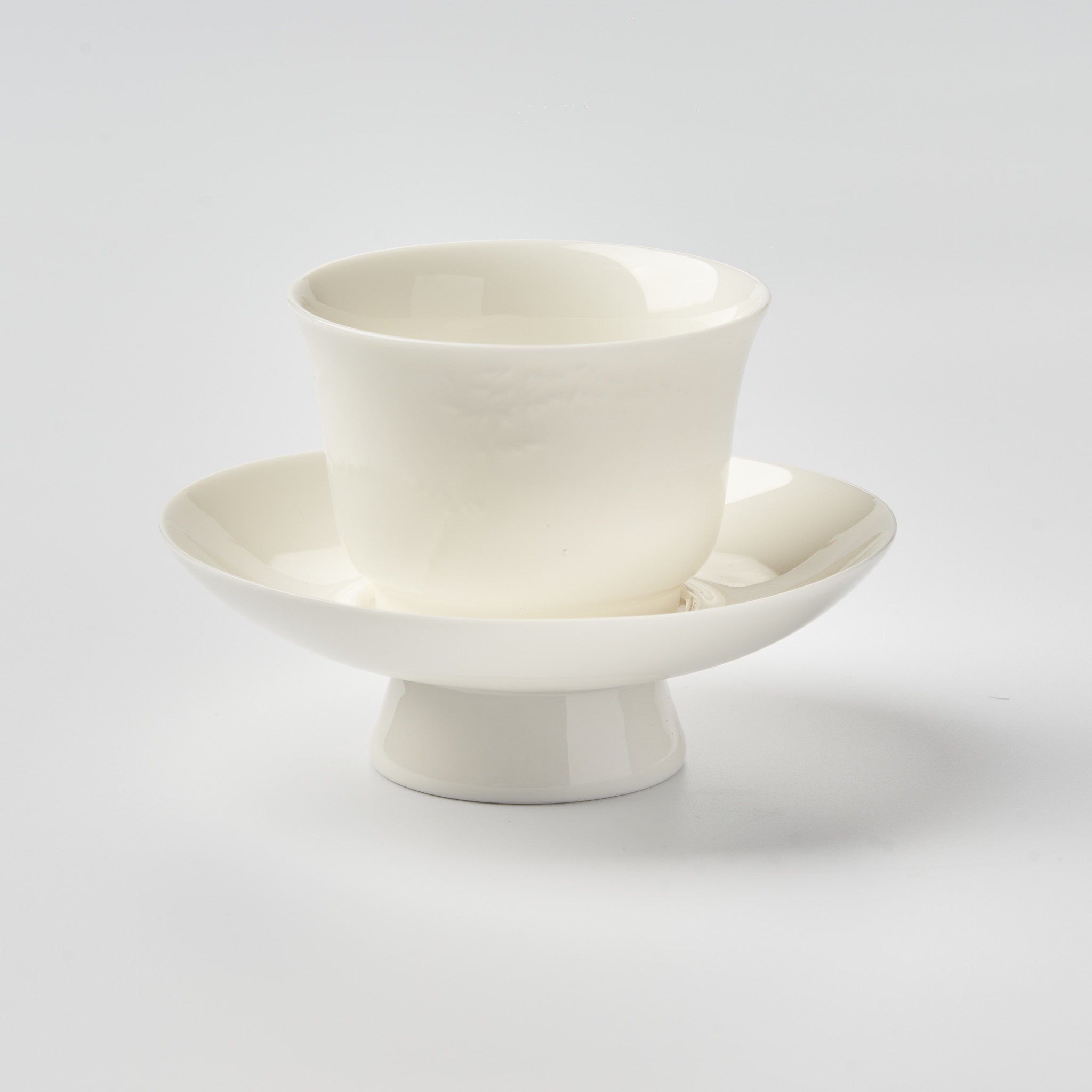 White Porcelain Host's Tea Cup Set - Summit Breeze Tea