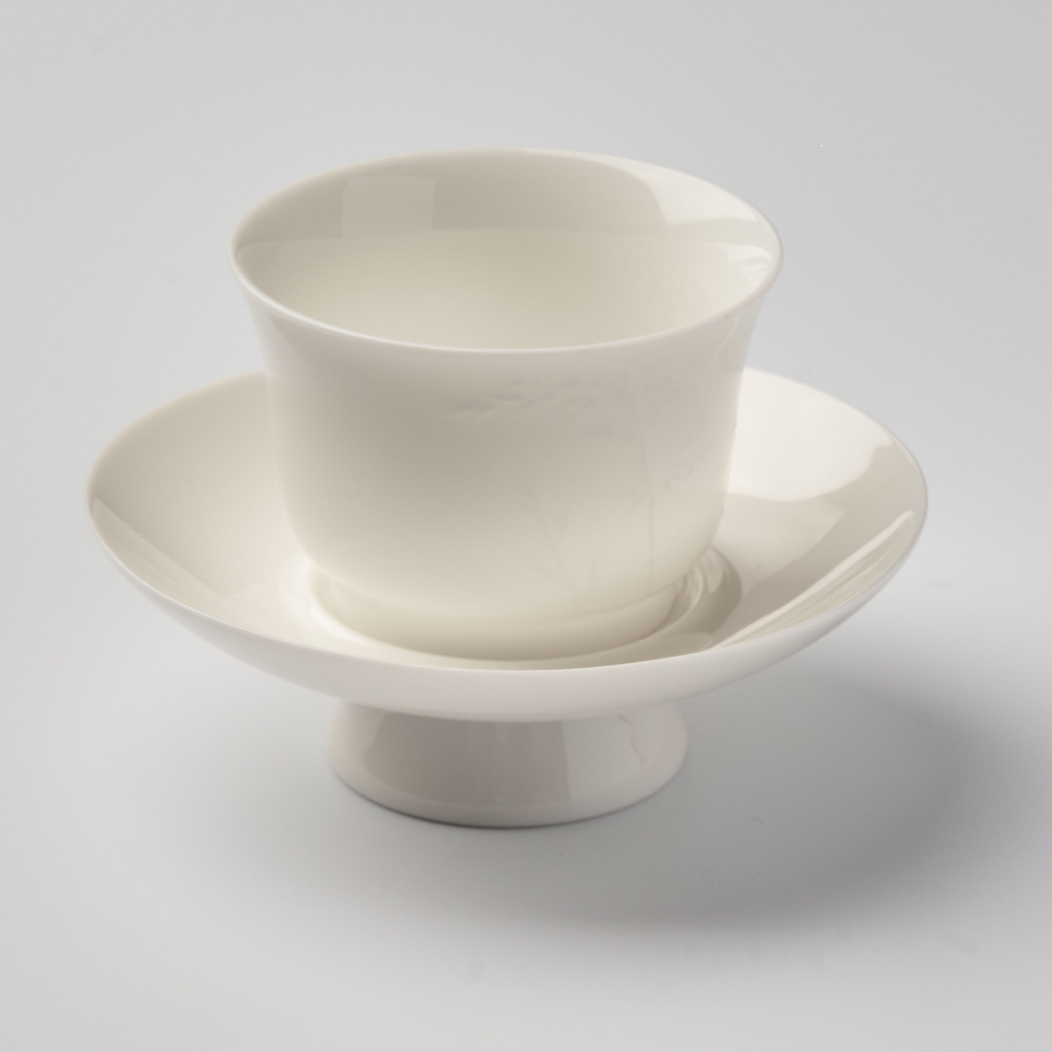 White Porcelain Host's Tea Cup Set - Summit Breeze Tea