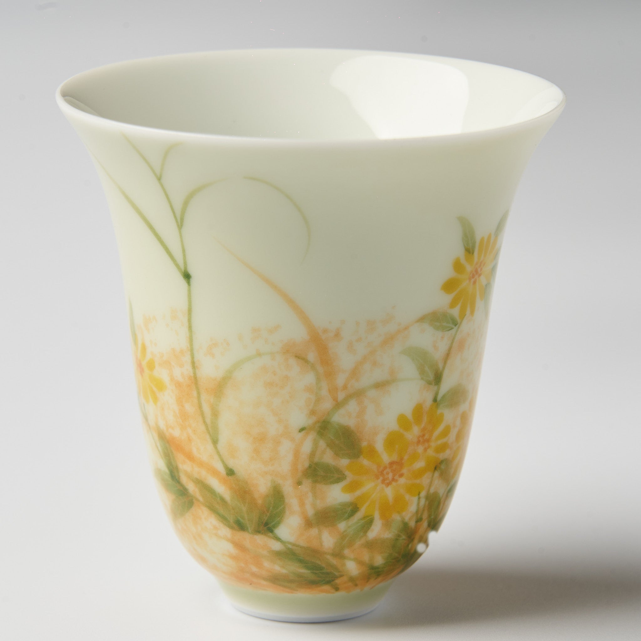 Wild Chrysanthemum Host's Tea Cup - Summit Breeze Tea